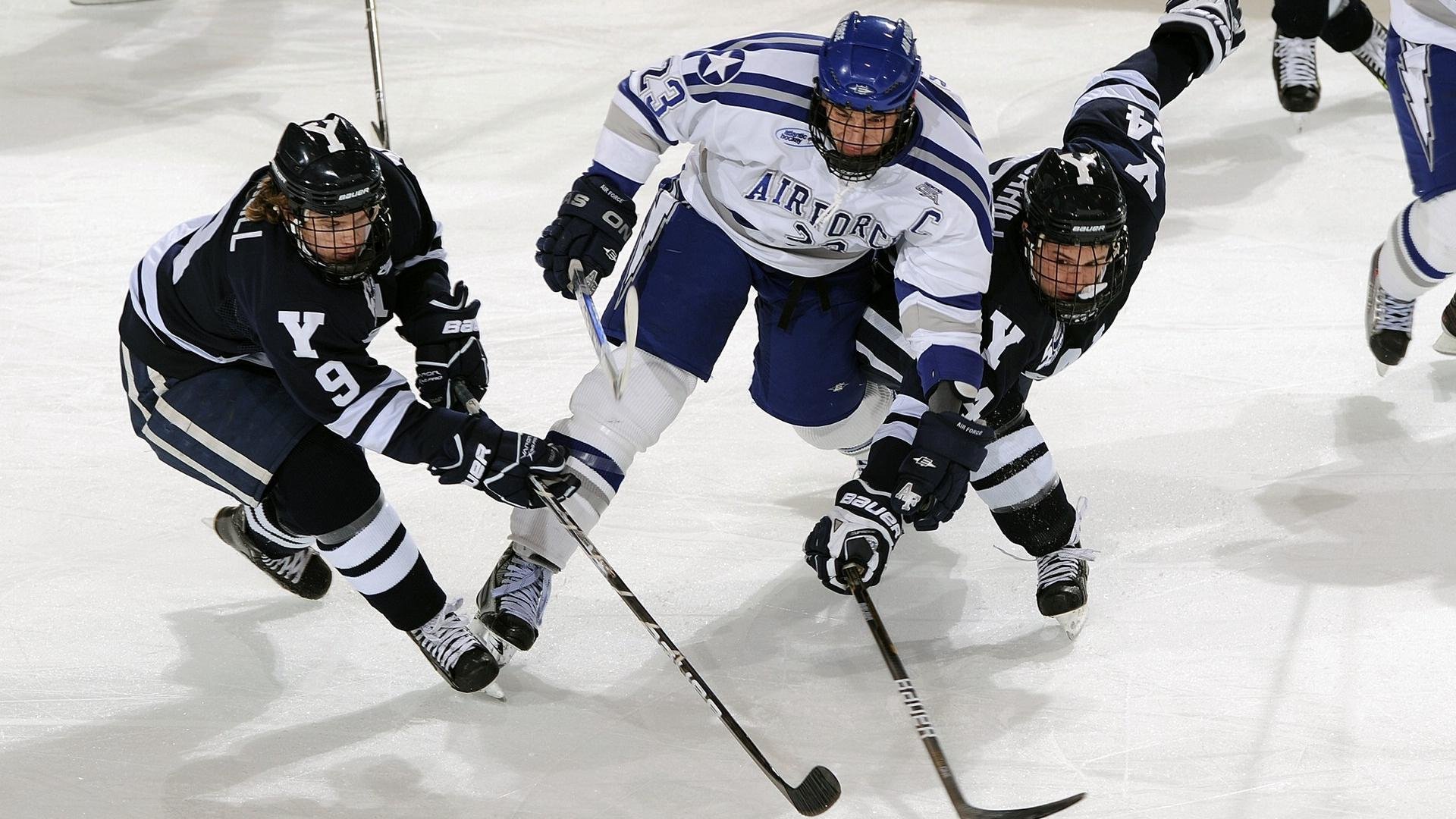 11个“兵马俑”在战斗，U22国足主帅点赞球队精神